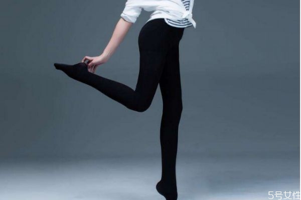 長(zhǎng)時(shí)間穿絲襪可以瘦腿嗎 瘦腿的小竅門(mén)有什么呢