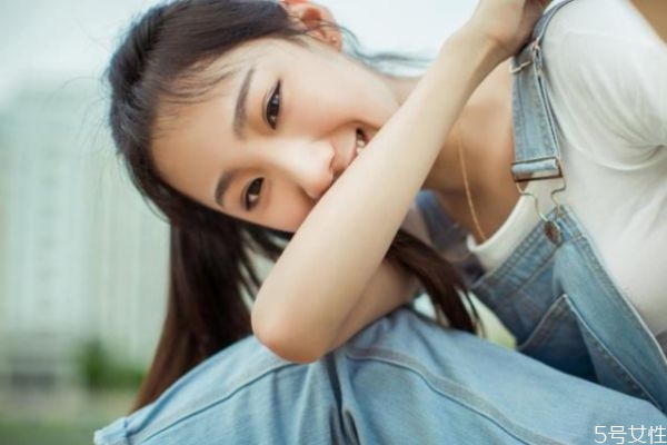 跟女生聊得很開(kāi)心卻約不出來(lái)怎么辦 第一次約會(huì)都會(huì)拒絕嗎 跟女生聊得很開(kāi)心卻約不出來(lái)怎么辦 第一次約會(huì)都會(huì)拒絕嗎