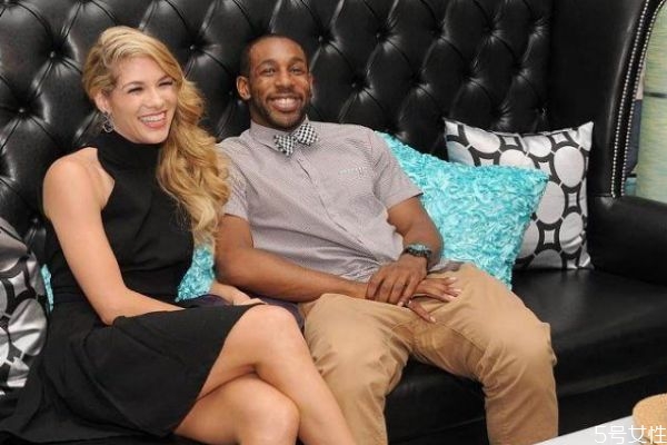 姐弟戀為什么很多人都贊同 姐弟戀有好結(jié)果嗎 姐弟戀為什么很多人都贊同 姐弟戀有好結(jié)果嗎