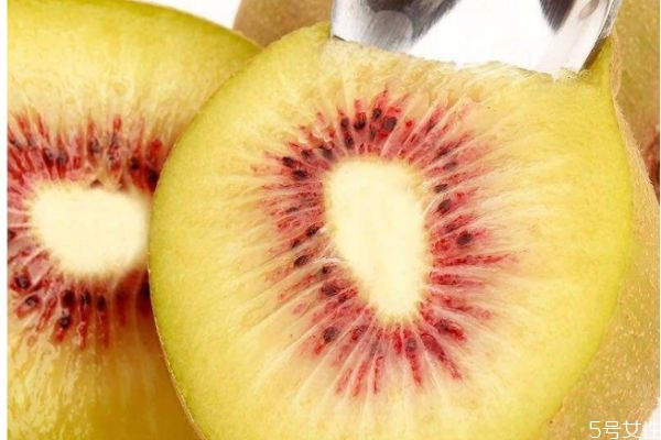 紅心獼猴桃有什么營養(yǎng)價值呢 紅心獼猴桃好吃嗎 紅心獼猴桃有什么營養(yǎng)價值呢 紅心獼猴桃好吃嗎