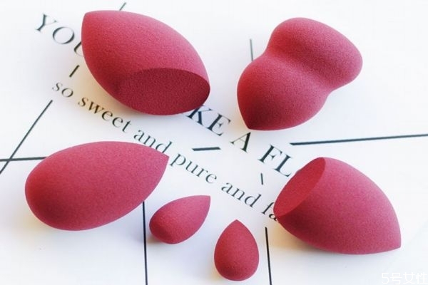 海綿粉撲什么牌子的好用 海綿粉撲怎么保養(yǎng) 海綿粉撲什么牌子的好用 海綿粉撲怎么保養(yǎng)