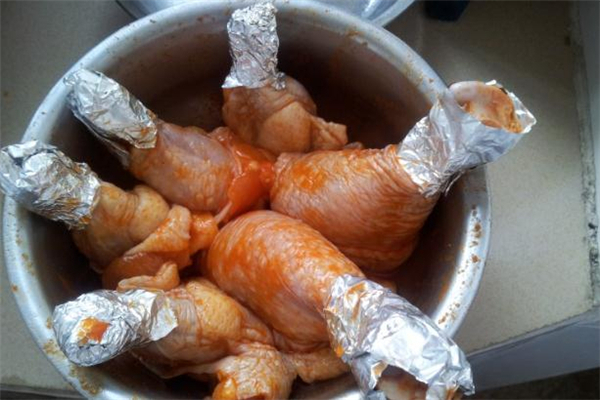 微波爐可以烤雞腿嗎 微波爐烤雞腿要幾分鐘 微波爐可以烤雞腿嗎 微波爐烤雞腿要幾分鐘