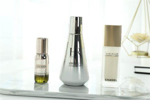 赫蓮娜高光精華是精華還是乳液 赫蓮娜高光精華怎么使用 赫蓮娜高光精華是精華還是乳液 赫蓮娜高光精華怎么使用