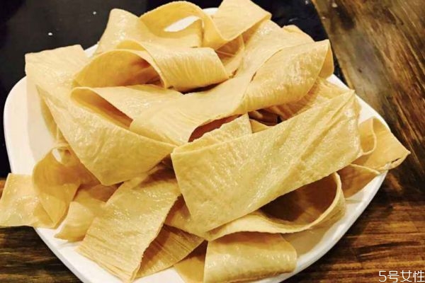 什么是油豆皮呢 油豆皮是怎么做呢 什么是油豆皮呢 油豆皮是怎么做呢