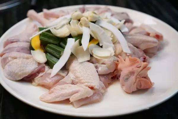 椰肉太硬怎么吃 吃椰子肉有什么好處 椰肉太硬怎么吃 吃椰子肉有什么好處