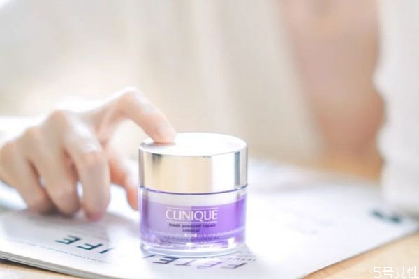 倩碧鮮活多效面霜功效 倩碧鮮活多效面霜使用效果 倩碧鮮活多效面霜功效 倩碧鮮活多效面霜使用效果