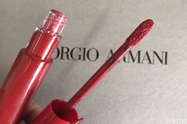 阿瑪尼405和999的區(qū)別是什么 阿瑪尼400和405哪個(gè)好看 阿瑪尼405和999的區(qū)別是什么 阿瑪尼400和405哪個(gè)好看