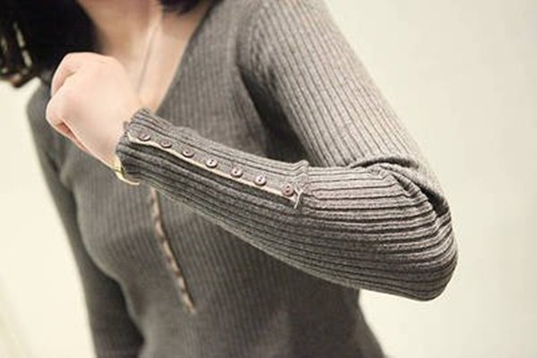 打底衫什么顏色顯白 選擇打底衫顏色時(shí)要注意什么 打底衫什么顏色顯白 選擇打底衫顏色時(shí)要注意什么