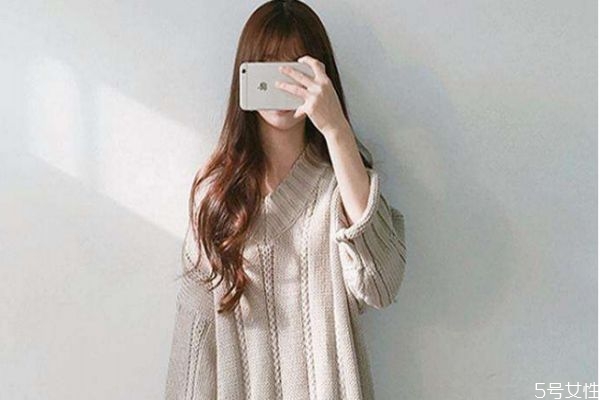 今年最流行的幾款毛衣有什么呢 什么樣的毛衣顯瘦呢 今年最流行的幾款毛衣有什么呢 什么樣的毛衣顯瘦呢