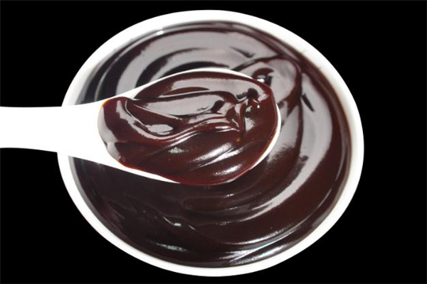 甜面醬是發(fā)物嗎 甜面醬可以直接拌面嗎 甜面醬是發(fā)物嗎 甜面醬可以直接拌面嗎