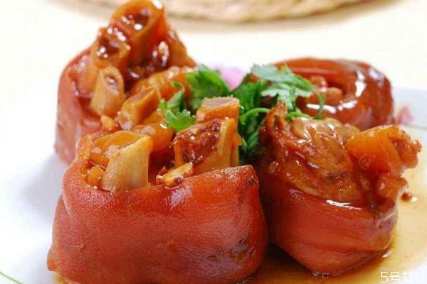 吃豬腳可以緊致皮膚嗎 想要緊致皮膚可以吃什么呢 吃豬腳可以緊致皮膚嗎 想要緊致皮膚可以吃什么呢