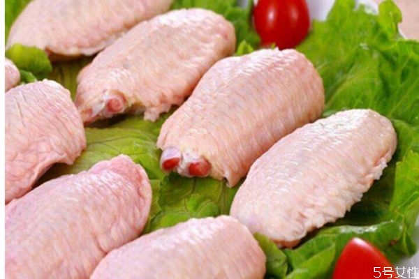 雞翅有什么營養(yǎng)價值呢 吃雞翅有什么好處呢 雞翅有什么營養(yǎng)價值呢 吃雞翅有什么好處呢