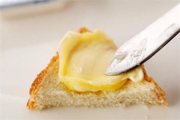 黃油冷藏還是冷凍儲(chǔ)存 黃油常溫下能保存多久 黃油冷藏還是冷凍儲(chǔ)存 黃油常溫下能保存多久