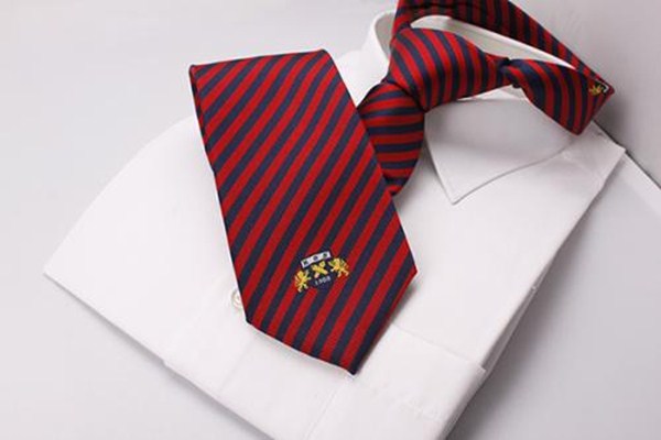 真絲領帶洗變形了怎么處理 真絲領帶怎么保養(yǎng) 真絲領帶洗變形了怎么處理 真絲領帶怎么保養(yǎng)