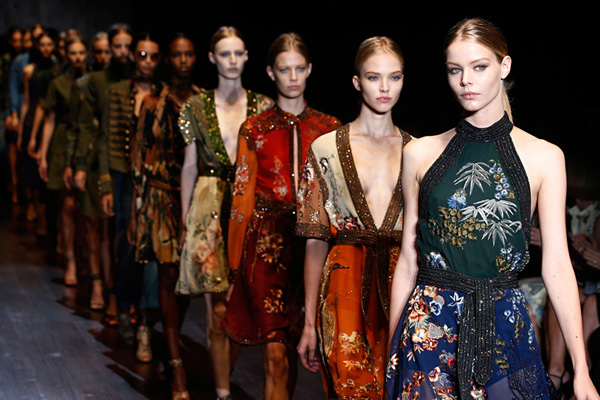 世界著名的時(shí)裝秀有哪些 時(shí)裝秀的分類有哪些 世界著名的時(shí)裝秀有哪些 時(shí)裝秀的分類有哪些