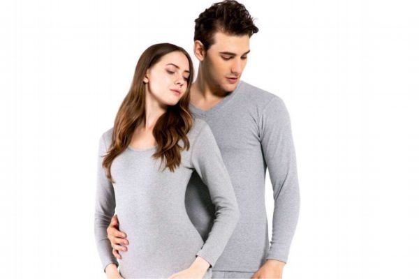 保暖內(nèi)衣和羊毛衫哪個更保暖 羊毛衫暖和還是保暖衣暖和 保暖內(nèi)衣和羊毛衫哪個更保暖 羊毛衫暖和還是保暖衣暖和