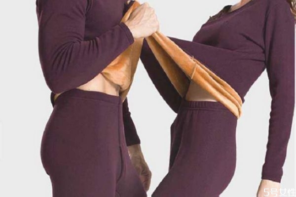 保暖內(nèi)衣和毛衣哪個(gè)保暖 保暖內(nèi)衣和毛衣哪個(gè)好 保暖內(nèi)衣和毛衣哪個(gè)保暖 保暖內(nèi)衣和毛衣哪個(gè)好