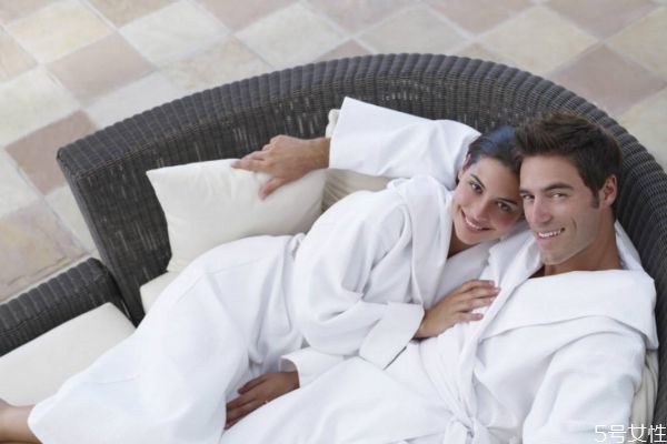 夫妻相處七個(gè)原則 夫妻相處之道 夫妻相處七個(gè)原則 夫妻相處之道