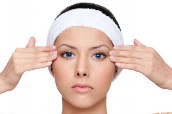 為什么女性容易長皺紋呢 一般女性長皺紋原因有什么呢 為什么女性容易長皺紋呢 一般女性長皺紋原因有什么呢