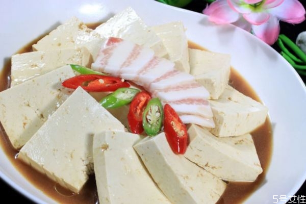 吃豆腐會上火嗎 可以經(jīng)常吃豆腐嗎 吃豆腐會上火嗎 可以經(jīng)常吃豆腐嗎