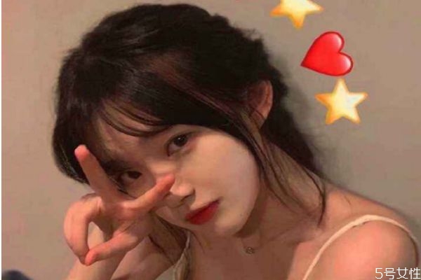 女生約會(huì)素顏什么意思 女生約會(huì)素顏說明什么