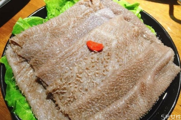 毛肚有什么營養(yǎng)價值呢 吃毛肚有什么好處呢 毛肚有什么營養(yǎng)價值呢 吃毛肚有什么好處呢