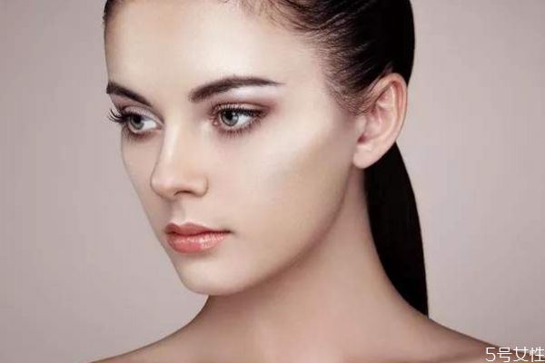 臉過(guò)敏還能用洗面奶嗎 臉過(guò)敏發(fā)紅癢用冷水洗臉好 臉過(guò)敏還能用洗面奶嗎 臉過(guò)敏發(fā)紅癢用冷水洗臉好