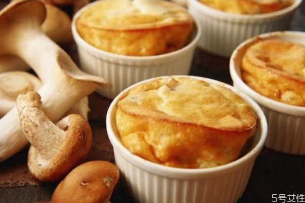 什么是蛋奶酥呢 蛋奶酥的做法有什么呢 什么是蛋奶酥呢 蛋奶酥的做法有什么呢