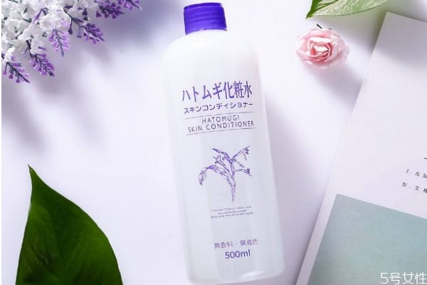 爽膚水乳液哪個牌子好 爽膚水和乳液正確用法 爽膚水乳液哪個牌子好 爽膚水和乳液正確用法