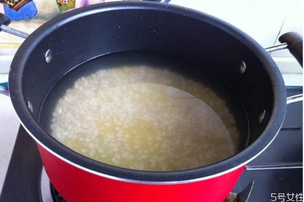 小孩子可以喝山藥粥嗎 小孩子喝山藥粥有什么注意的呢 小孩子可以喝山藥粥嗎 小孩子喝山藥粥有什么注意的呢