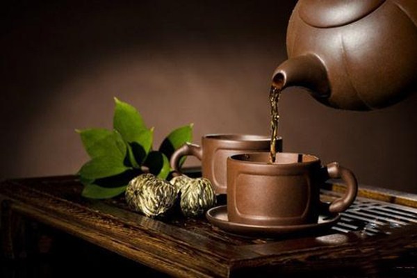 發(fā)燒時(shí)能喝濃茶嗎 發(fā)燒時(shí)能喝什么飲品 發(fā)燒時(shí)能喝濃茶嗎 發(fā)燒時(shí)能喝什么飲品