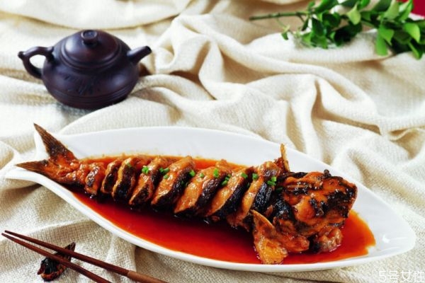 吃鮰魚有什么好處呢 鮰魚怎么做好吃呢 吃鮰魚有什么好處呢 鮰魚怎么做好吃呢