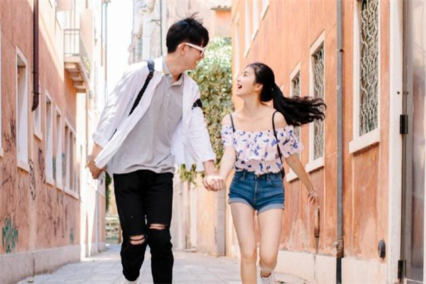 該不該測(cè)試伴侶的忠誠度 要不要測(cè)試伴侶愛的程度 該不該測(cè)試伴侶的忠誠度 要不要測(cè)試伴侶愛的程度