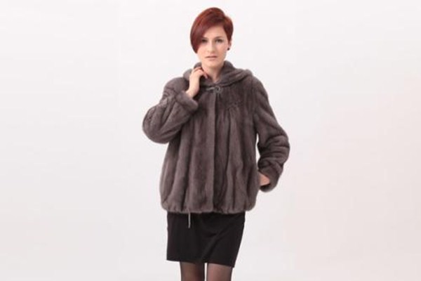 皮草為什么會掉毛 防止皮草掉毛的注意事項有哪些 皮草為什么會掉毛 防止皮草掉毛的注意事項有哪些