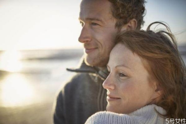 分手后男人還愛你的表現(xiàn) 男人不想真分手的表現(xiàn) 分手后男人還愛你的表現(xiàn) 男人不想真分手的表現(xiàn)