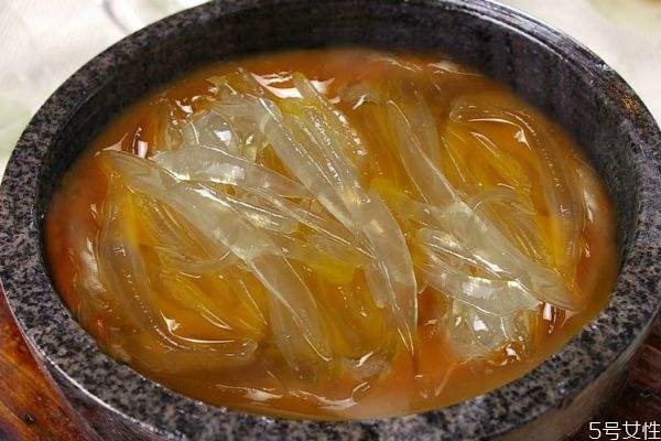 吃魚翅有什么好處呢 魚翅怎么做好吃呢 吃魚翅有什么好處呢 魚翅怎么做好吃呢