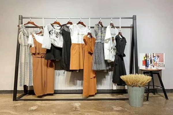 職業(yè)女裝怎么保養(yǎng) 職業(yè)女裝怎么清洗 職業(yè)女裝怎么保養(yǎng) 職業(yè)女裝怎么清洗