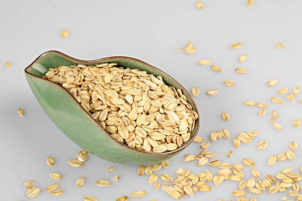 燕麥片一天吃幾頓減肥 吃燕麥片減肥要注意什么 燕麥片一天吃幾頓減肥 吃燕麥片減肥要注意什么