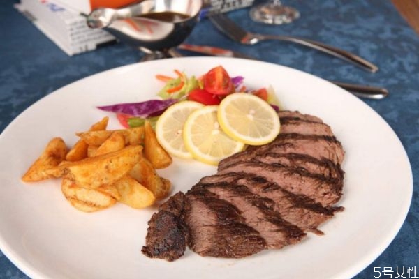 吃鴕鳥(niǎo)肉有什么注意的嗎 孕婦可以吃鴕鳥(niǎo)肉嗎 吃鴕鳥(niǎo)肉有什么注意的嗎 孕婦可以吃鴕鳥(niǎo)肉嗎