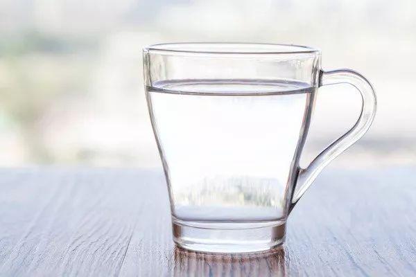 早上喝溫水有什么好處 喝水能提高免疫力嗎 早上喝溫水有什么好處 喝水能提高免疫力嗎