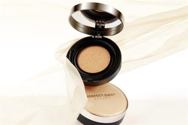 完美日記氣墊真假辨認(rèn) 完美日記氣墊和稚優(yōu)泉哪個好 完美日記氣墊真假辨認(rèn) 完美日記氣墊和稚優(yōu)泉哪個好