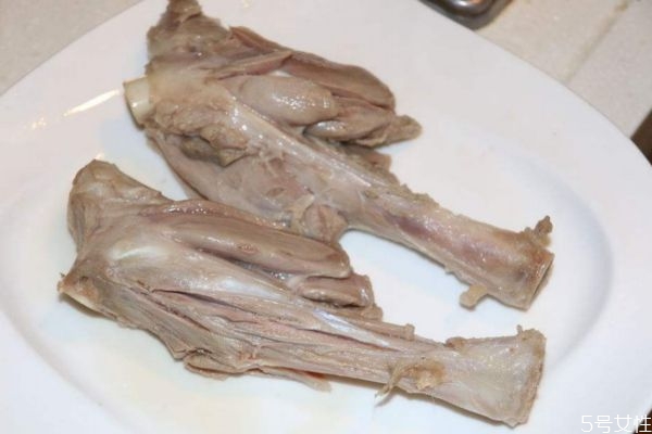 什么是羊腱子呢 羊腱子有什么營養(yǎng)價值呢 什么是羊腱子呢 羊腱子有什么營養(yǎng)價值呢