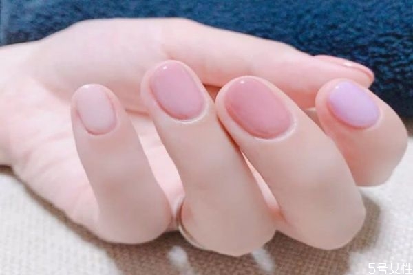 長期做美甲師的危害是什么 經常美甲的危害