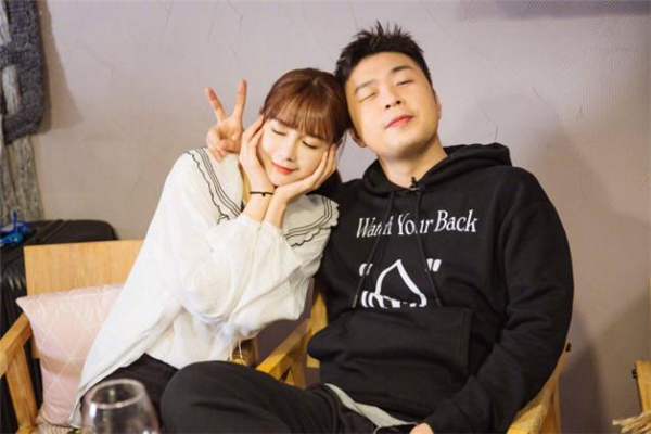 勸你早睡和陪你熬夜的人哪個(gè)更愛你-應(yīng)該選擇哪個(gè) 勸你早睡和陪你熬夜的人哪個(gè)更愛你-應(yīng)該選擇哪個(gè)