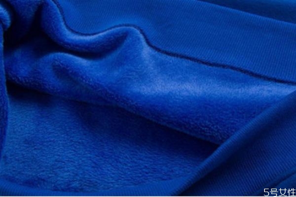 搖粒絨保暖嗎 搖粒絨衣服優(yōu)缺點(diǎn) 搖粒絨保暖嗎 搖粒絨衣服優(yōu)缺點(diǎn)