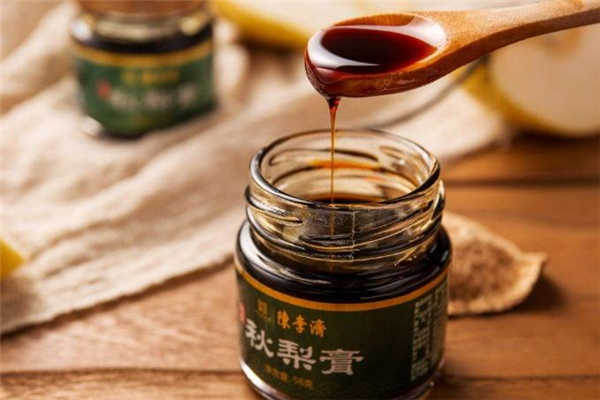 秋梨膏什么時(shí)候吃最好 秋梨膏飯前還是飯后喝 秋梨膏什么時(shí)候吃最好 秋梨膏飯前還是飯后喝