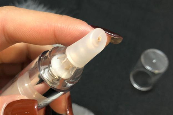 樂得遮瑕好不好用 樂得遮瑕液怎么用 樂得遮瑕好不好用 樂得遮瑕液怎么用