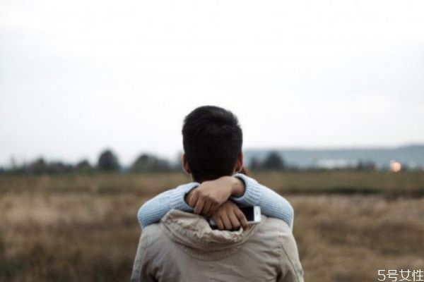 什么樣的男生一看就沒(méi)有談過(guò)戀愛(ài) 沒(méi)談過(guò)戀愛(ài)的男生特點(diǎn) 什么樣的男生一看就沒(méi)有談過(guò)戀愛(ài) 沒(méi)談過(guò)戀愛(ài)的男生特點(diǎn)