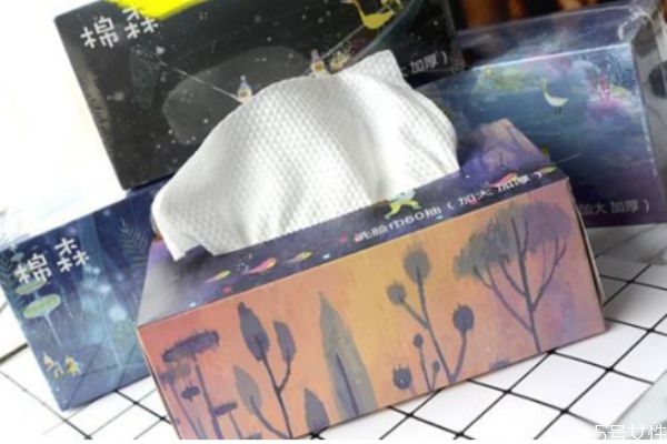 一次性洗臉巾可以給寶寶擦口水嗎 洗臉巾跟口水巾的區(qū)別 一次性洗臉巾可以給寶寶擦口水嗎 洗臉巾跟口水巾的區(qū)別