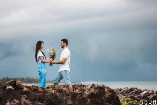 什么樣的男生一看就沒(méi)有談過(guò)戀愛(ài) 沒(méi)談過(guò)戀愛(ài)的男生特點(diǎn) 什么樣的男生一看就沒(méi)有談過(guò)戀愛(ài) 沒(méi)談過(guò)戀愛(ài)的男生特點(diǎn)